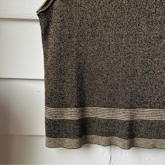 Vintage Metallic Gold and Black Sleeveless V-Neck Knit Top - Picture 9 of 10